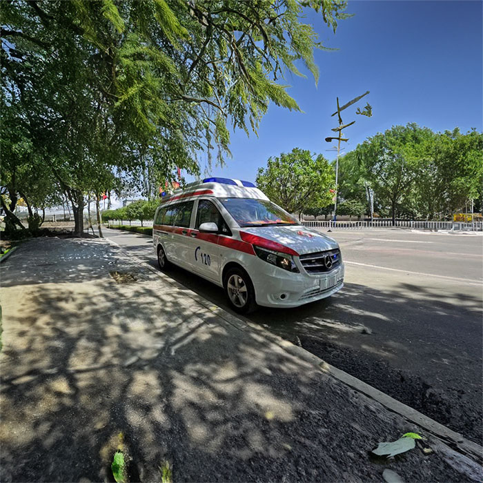 西宁急救车出租多少钱