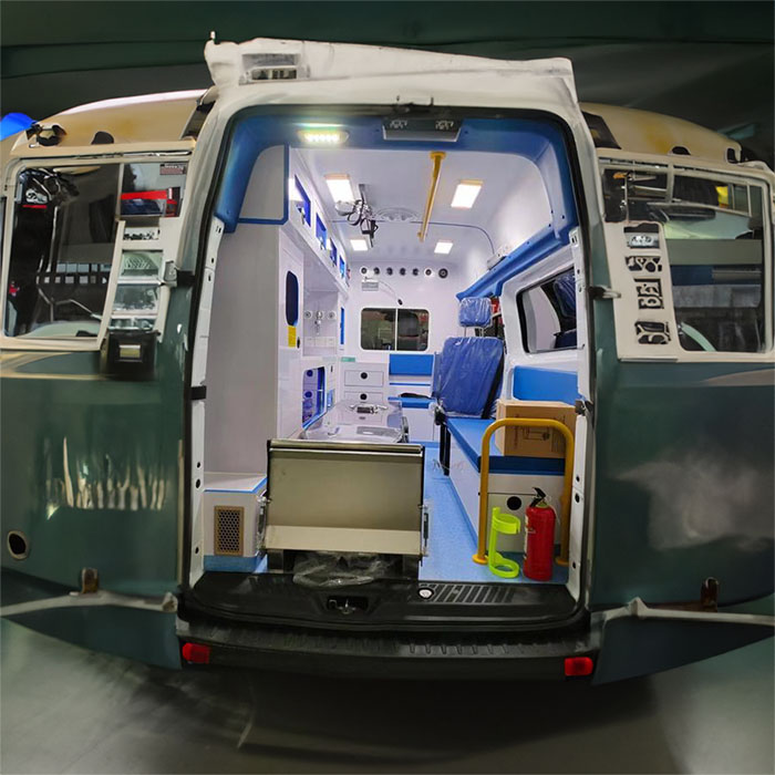 西宁私人救护车租车费用