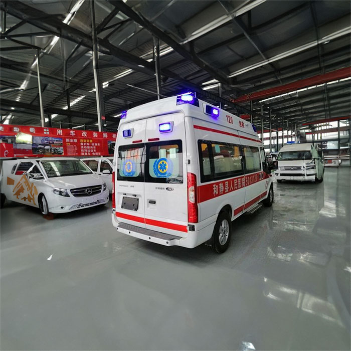 西宁私人救护车出租电话