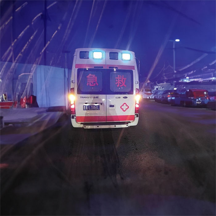 西宁私人救护车租车联系电话