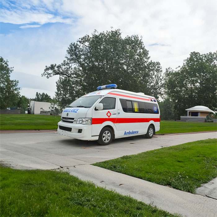 西宁救护车租车费用