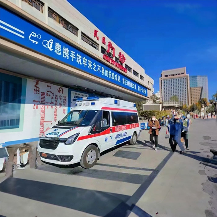 西宁出租救护车联系电话