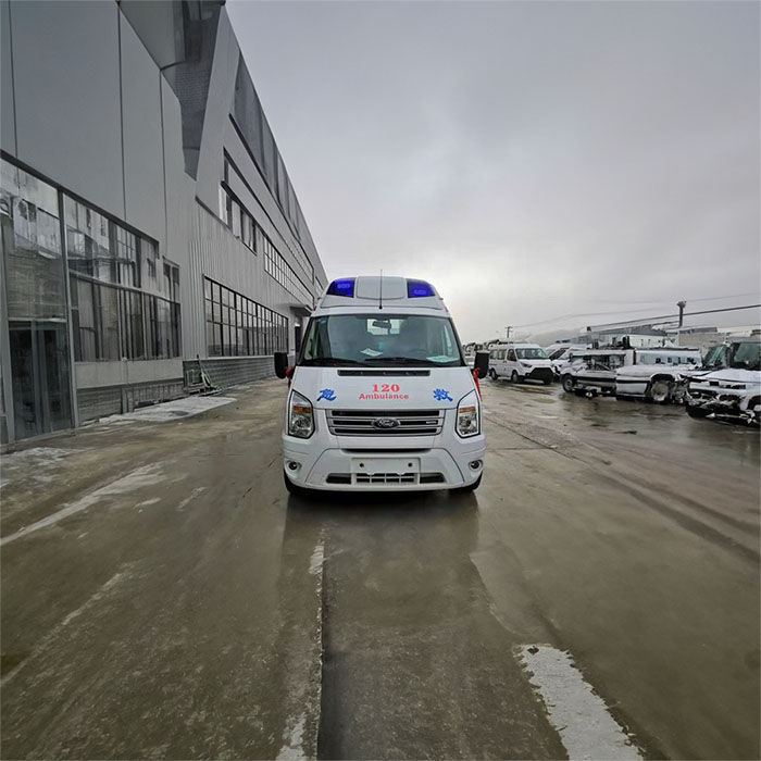 西宁救护车租赁费用