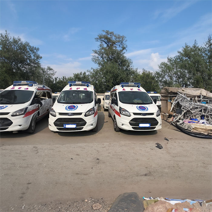 西宁救护车出租联系方式