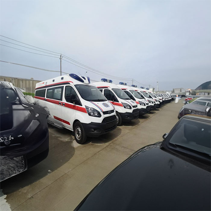 西宁私人救护车出租收费