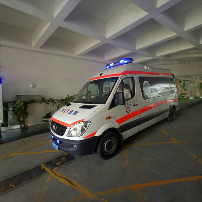 西宁租赁救护车联系电话