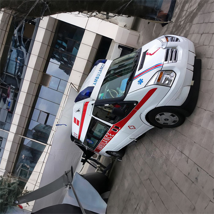 西宁私人救护车租车多少钱