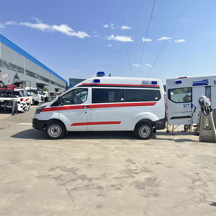 西宁私人救护车租车收费标准