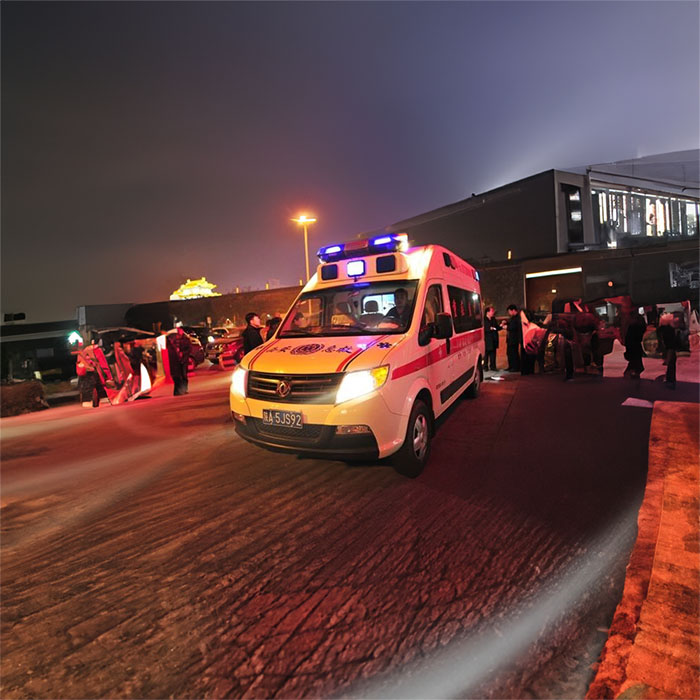 西宁租赁救护车联系方式