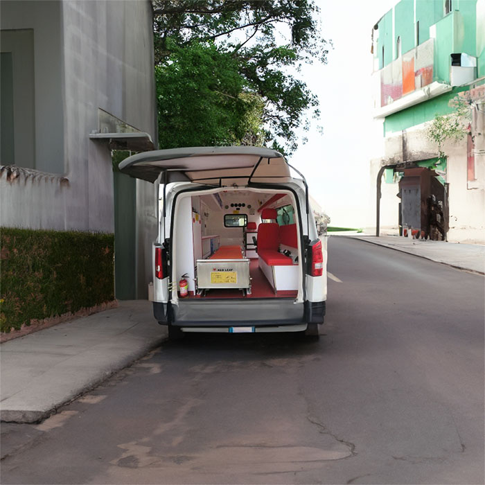 西宁私人救护车租赁多少钱