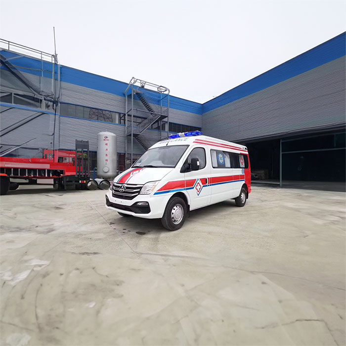 西宁私人救护车出租多少钱