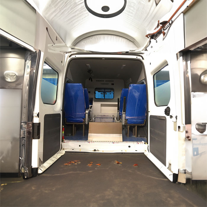 西宁救护车出租费用