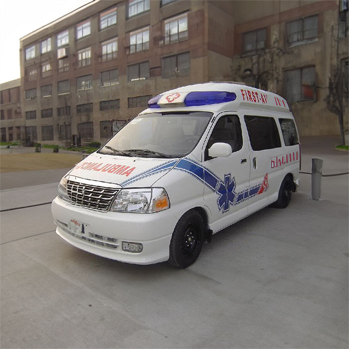 西宁租赁私人救护车电话