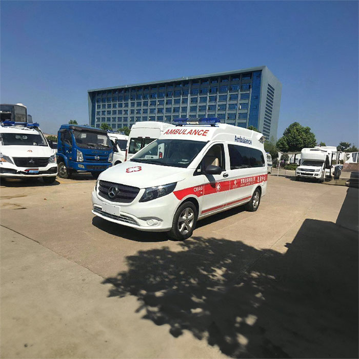 西宁私人救护车租车电话号码