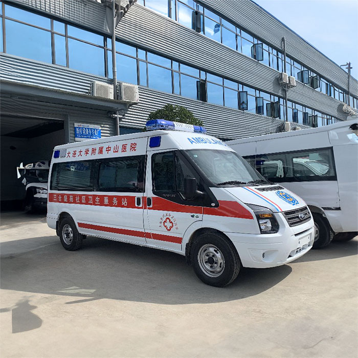 西宁救护车租车联系方式