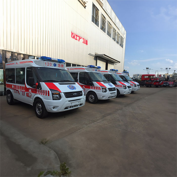 西宁出租私人救护车联系电话