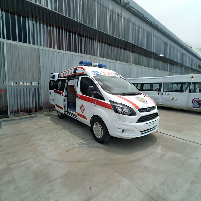 西宁私人救护车租赁联系电话