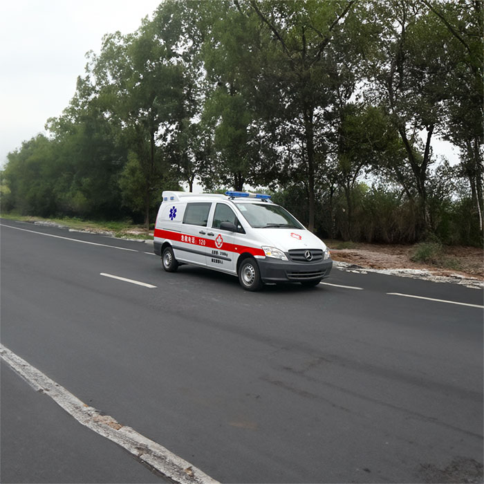 西宁急救车出租联系方式