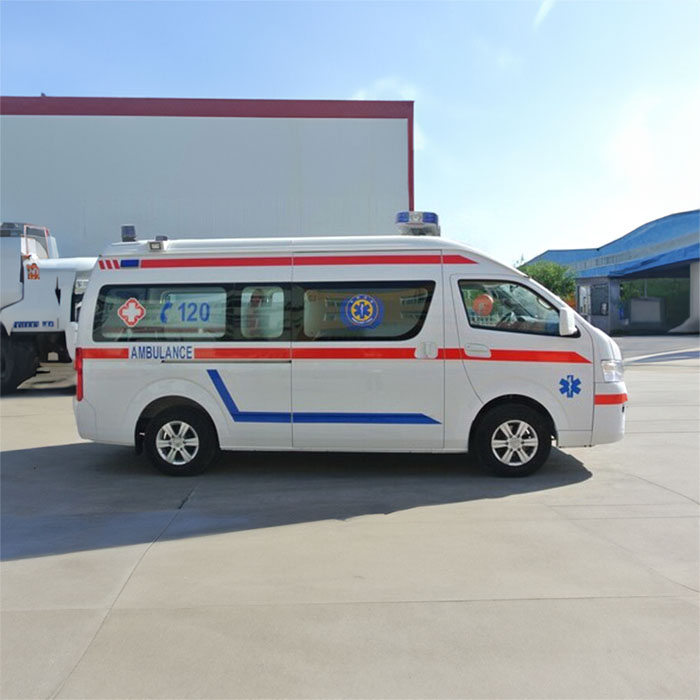 西宁私人救护车租赁联系电话