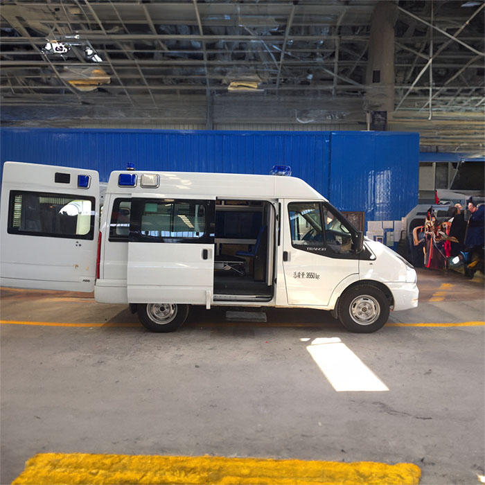 西宁租赁救护车电话