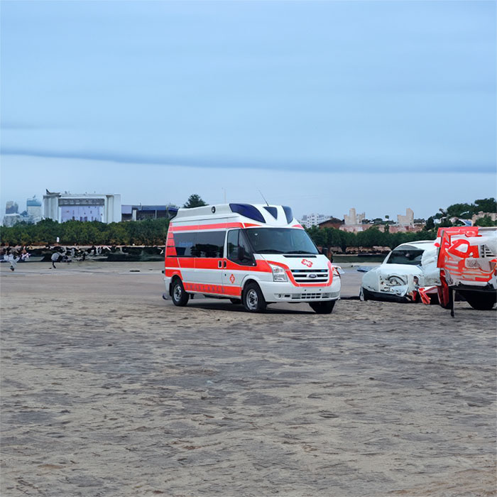 西宁救护车租车收费