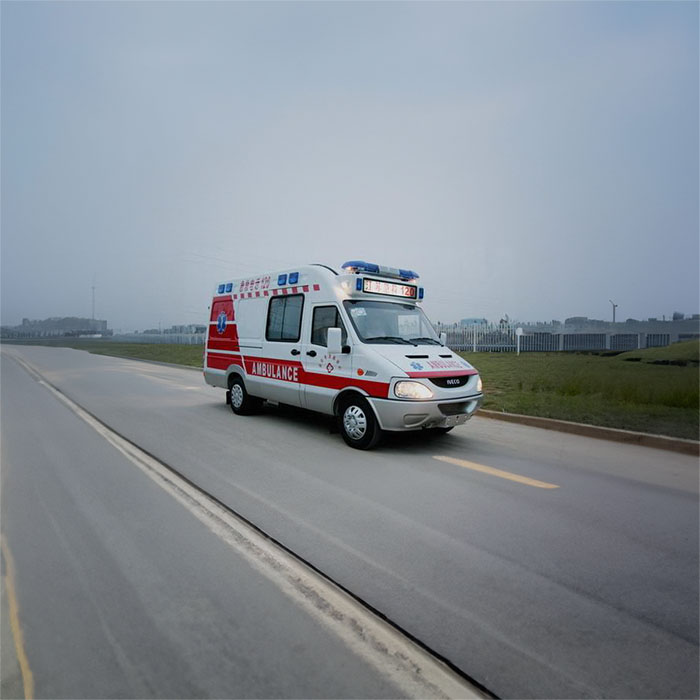 西宁救护车出租电话