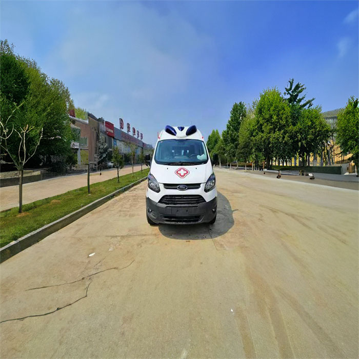 西宁出租救护车联系电话