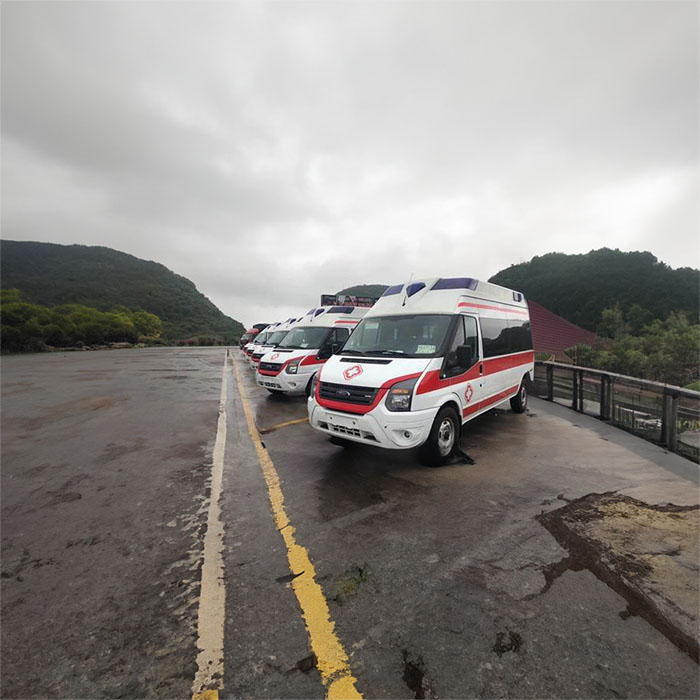 西宁救护车出租