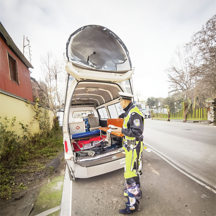 西宁救护车租赁电话号码