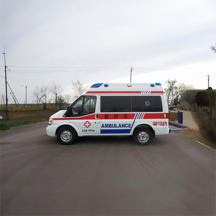 西宁救护车租车费用