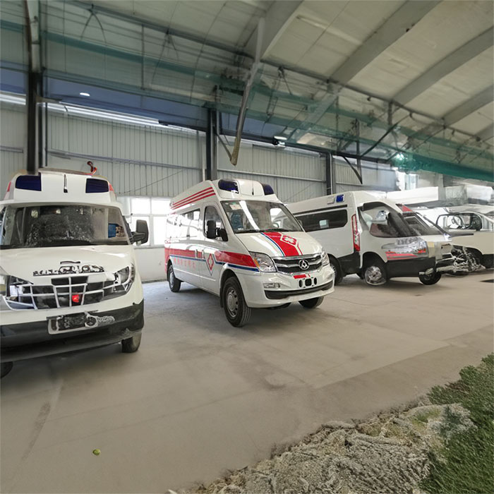 西宁私人救护车出租收费