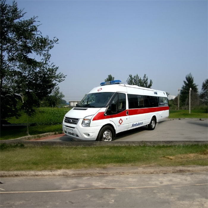 西宁私人救护车租车电话