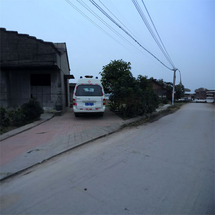 西宁出租救护车联系方式