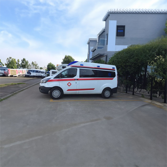 西宁私人救护车租车费用