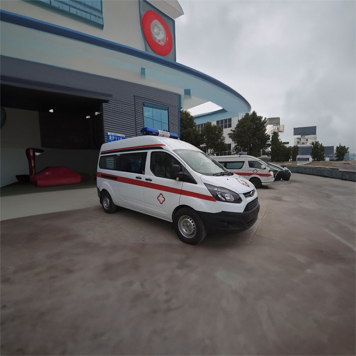 西宁私人救护车出租联系电话