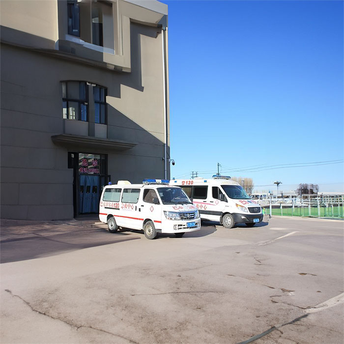 西宁救护车租车联系电话