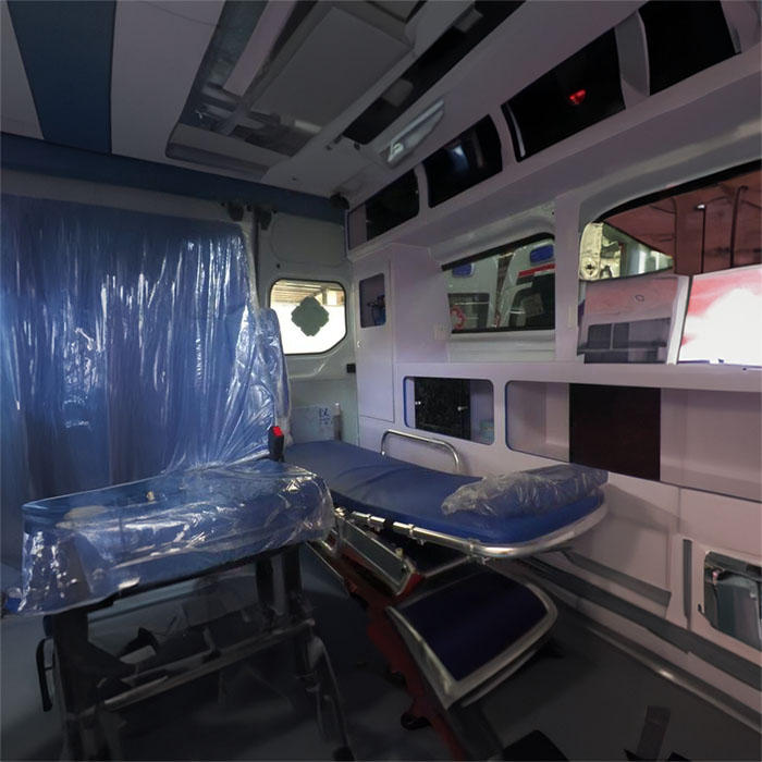 西宁私人救护车租赁收费