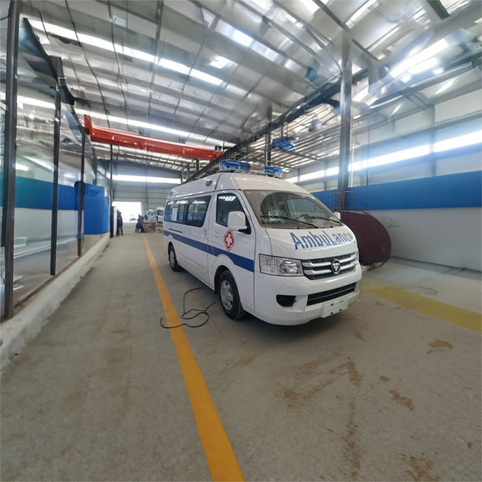 西宁私人救护车租赁多少钱