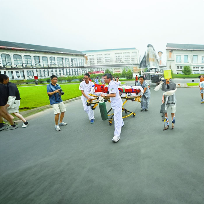 西宁急救车租车联系电话