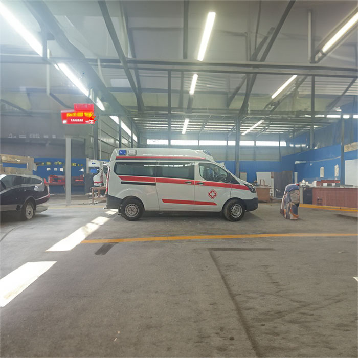 西宁私人救护车租车收费