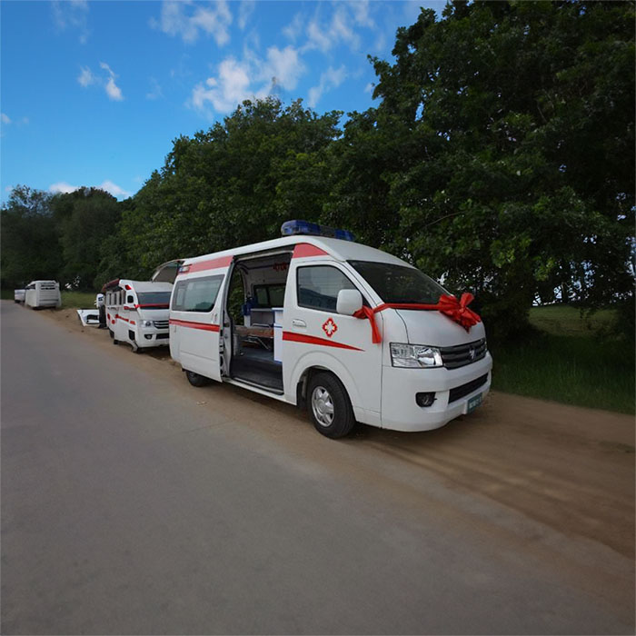 西宁私人救护车租赁多少钱