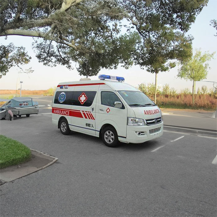 西宁私人救护车出租多少钱