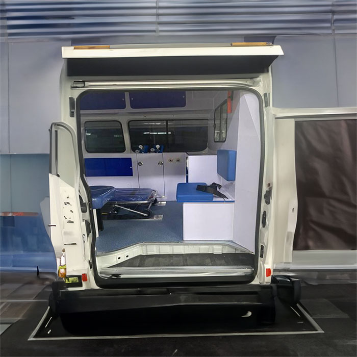 西宁出租私人救护车联系电话