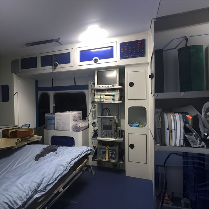 西宁出租急救车联系电话