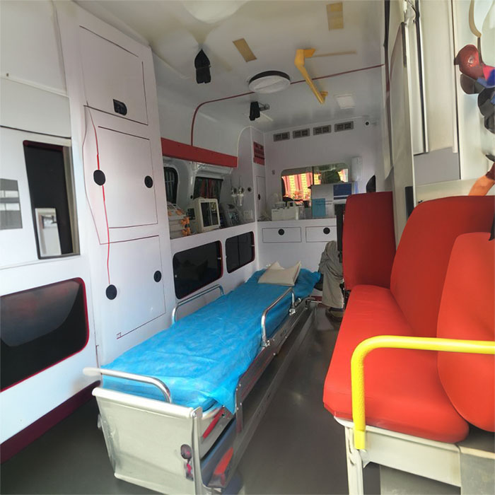 西宁私人救护车租赁电话