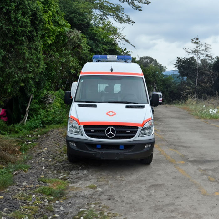 西宁出租救护车电话