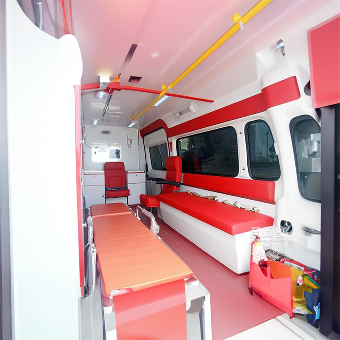 西宁租赁私人救护车电话号码