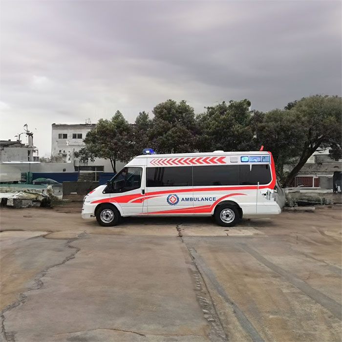 西宁救护车租赁费用