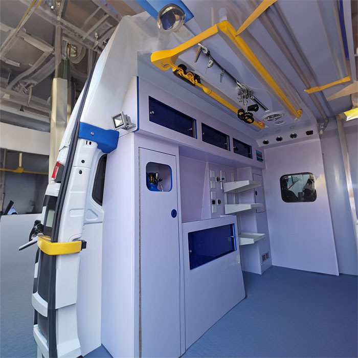 西宁私人救护车租车联系方式