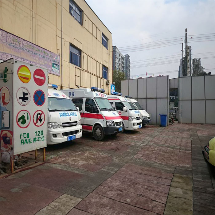 西宁私人救护车租车费用